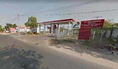 Terminal BBM Tuban milik PT Pertamina di jalan Desa Remen, Tuban, 2015. Dok Google