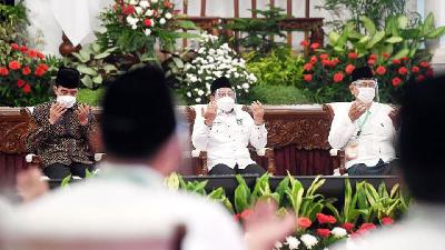 Pembacaan doa dalam pembukaan Musyawarah Kerja Nasional (Mukernas) dan Musyawarah Nasional (Munas) Alim Ulama Partai Kebangkitan Bangsa (PKB), di Istana Negara, Jakarta, 8 April 2021. BPMI Setpres/Lukas