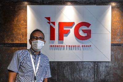 Direktur Utama Indonesia Financial Group (IFG), Robertus Bilitea di Gedung Standart Chartered, Jakarta, 5 Maret 2021. TEMPO/Tony Hartawan