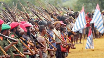 Kelompok bersenjata di Papua, Agustus 2012. TEMPO/Jerry Omona