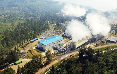 Pertamina Geothermal Energy mengelola Area  Kamojang di Jawa Barat. pge.pertamina.com