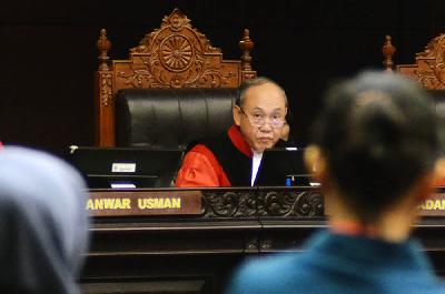 Anggota Hakim Mahkamah Konstitusi (MK), Wahiduddin Adams di Mahkamah Konstitusi (MK), Jakarta, 2015. TEMPO/Imam Sukamto