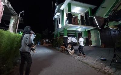 Syuting film pendek Metamorfosa Takbiran karya kelompok pengajian remaja dan anak-anak Al-Amin Kleco, Kotagede, Yogyakarta. Instagram/@amienkleco