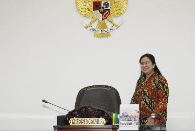 Puan Maharani saat menjabat sebagai Menteri Koordinator bidang Pembangunan Manusia dan Kebudayaan di Istana Kepresidenan, Jakarta, 20 Oktober 2015. TEMPO/Subekti