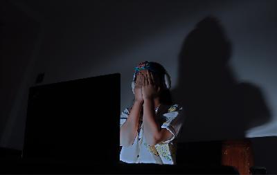Ilustrasi korban kekerasan seks online. Tempo/Ijar Karim