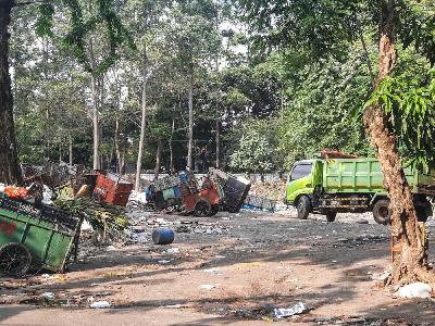 Lahan kosong yang akan dijadikan tempat pembuangan sampah di Tebet Timur, Jakarta, 9 Agustus 2021. TEMPO/Hilman Fathurrahman W