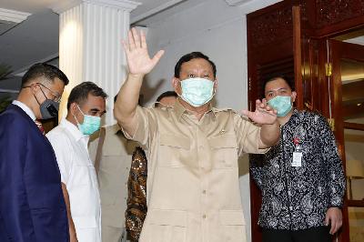 Ketua Umum Partai Gerindra Prabowo Subianto usai melakukan pertemuan dengan Airlangga Hartarto di Jakarta,  6 Juni 2020. TEMPO/M Taufan Rengganis