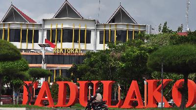 Gedung Rektorat Universitas Tadulako, di Palu, Sulawesi Tengah, 26 Agustus 2021/TEMPO/ Izfaldi Muhammad