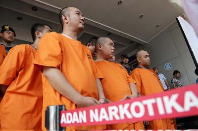 Tersangka pengungkapan tiga kasus tindak pidana narkotika di Jakarta. Tempo/M. Taufan Rengganis