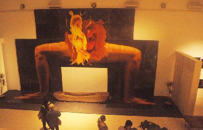 Pameran tunggal seni rupa III perupa foto Sjaiful Boen yang bertajuk Continew di Jogja Gallery, Yogyakarta, 3 September 2021. Tempo/Pito Agustin Rudiana