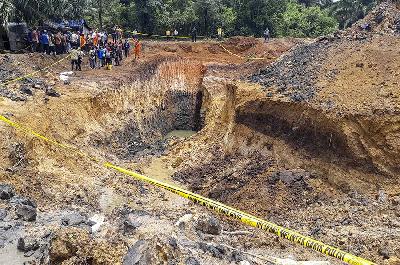 Tambang batu bara ilegal di Muara Enim, Sumatra Selatan, 22 Oktober 2020. ANTARA/Sabang Dipa
