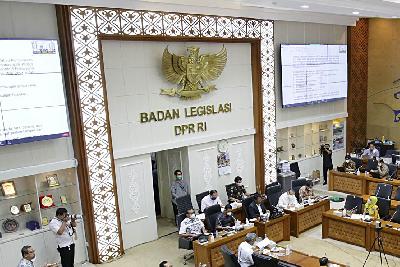 Suasana rapat kerja Badan Legislasi DPR RI membahas evaluasi Prolegnas RUU Prioritas Tahun 2021 di Kompleks Parlemen, Senayan, Jakarta, 15 September 2021. TEMPO/M Taufan Rengganis