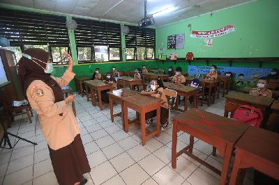 Proses Pembelajaran Tatap muka (PTM) sekolah dasar di Jakarta, Rabu 6 Oktober 2021. TEMPO/Subekti.