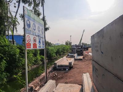 Suasana lahan yang akan dijadikan tempat pengolahan sampah Intermediate Treatment Facility (ITF) di Sunter, Jakarta Utara, 20 Oktober 2021. TEMPO / Hilman Fathurrahman W