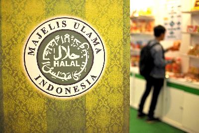 Pameran Indonesia International Halal Expo di Jakarta. TEMPO/Tony Hartawan