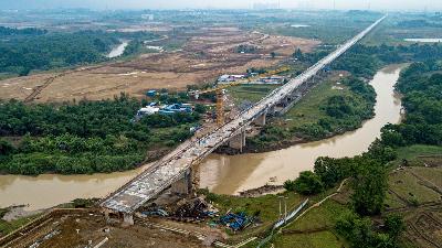 Proyek pembangunan Stasiun Kereta Cepat Indonesia China di kawasan Karawang, Jawa Barat, 4 November 2021. Tempo/Tony Hartawan