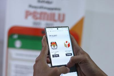 Bakal calon anggota KPU dan Bawaslu melakukan pendaftaran secara daring di Kementerian Dalam Negeri, Jakarta, 18 Oktober 2021. ANTARA/Rivan Awal Lingga