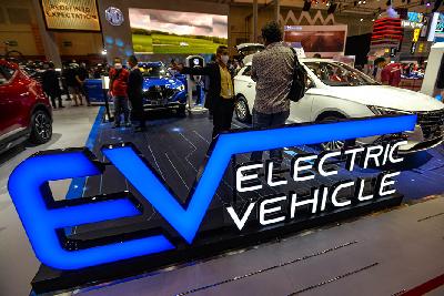 Mobil listrik Morris Garage (MG) pada pameran otomotif Gaikindo Indonesia International Auto Show (GIIAS) 2021 di ICE BSD City, Tangerang, Banten, 15 November 2021. Tempo/Tony Hartawan