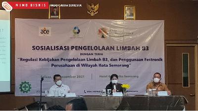 Seminar tentang regulasi kebijakan pengelolaan limbah B3 yang diselenggarakan oleh Dinas Lingkungan Hidup (DLH) Kota Semarang dan PT Indo Cakra Semesta di Hotel Grandhika Semarang, Selasa, 23 November 2021. 