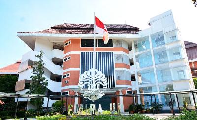 Fakultas Matematika dan Ilmu Pengetahuan Alam Universitas Indonesia di Depok, Jawa Barat. ui.ac.id
