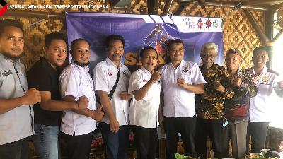 Para pengurus Serikat Awak Kapal Transportasi Indonesia (SAKTI).