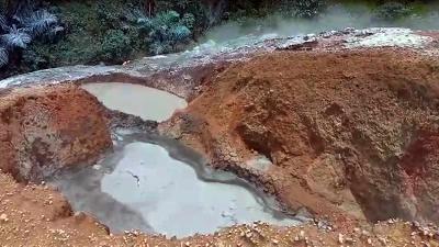 Kubangan lumpur panas di Radabata akibat pembangunan PLTP Mataloko, di Ngada, Nusa Tenggara Timur/Istimewa