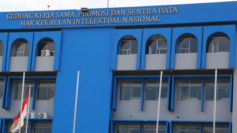 Gedung Kerjasama, Promosi, dan Sentra Data Direktorat Jenderal Hak Kekayaan Intelektual Kemenkumham di Jalan Daan Mogot, Tangerang, yang dialihfungsikan menjadi Rumah Isolasi Mandiri Darurat Covid-19,  2 Desember 2021/TEMPO/ Dwi Nur A. Y