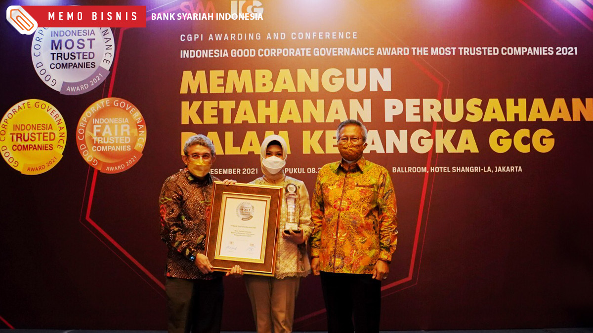 Penghargaan sebagai “Indonesia Most Trusted Companies” yang diberikan The Indonesian Institute for Corporate Governance (IICG) kepada PT Bank Syariah Indonesia Tbk dalam acara Corporate Governance Perception Index (CGPI) Award 2021.