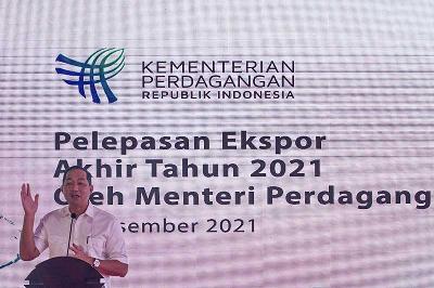 Menteri Perdagangan Muhammad Lutfi memberikan sambutan saat pelepasan ekspor akhir tahun 2021 di Karawang International Industrial City, Karawang, Jawa Barat, 23 Desember 2021. ANTARA/M Ibnu Chazar