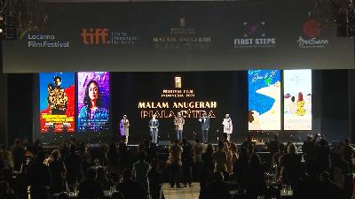 Empat film yang mendapat penghargaan festival film di luar negeri saat malam anugerah Piala Citra, November 2021. YouTube