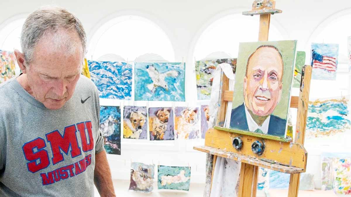 Keseharian melukis Presiden Amerika Serikat ke-43 George W Bush saat melukis wajah imigran untuk bukunya  Out of Many, One – Portraits of America’s Immigrant.