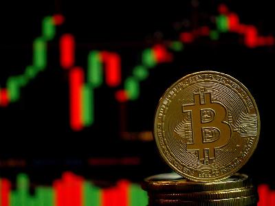 Ilustrasi kripto Bitcoin kripto. REUTERS/Edgar Su