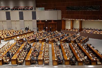 Rapat paripurna  DPR di Kompleks Parlemen, Senayan, Jakarta, 11 Januari 2022. TEMPO/M Taufan Rengganis