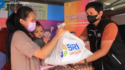 PT Bank Rakyat Indonesia Tbk (Persero) menggelar BRI Peduli Stunting dengan memberikan bantuan “Cegah Stunting itu Penting”, Selasa, 25 Januari 2022. 