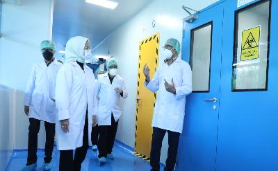 Badan POM meninjau Fasilitas Produksi Upstream-Downstream Vaksin Merah Putih di PT Biotis Pharmaceuticals Indonesia, Bogor, Jawa Barat, 26 November 2021. pom.go.id
