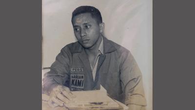 Ismid Hadad saat menjadi wartawan Harian KAMI, sekotar 1970-an. Dokumentasi Ismid Hadad