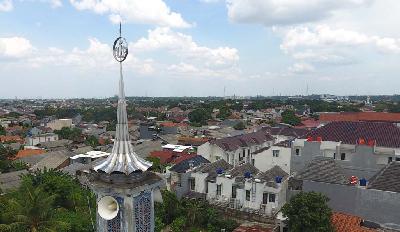 Pengeras suara di sebuah menara masjid di Jakarta, 22 Februari 2022. TEMPO/Subekti.