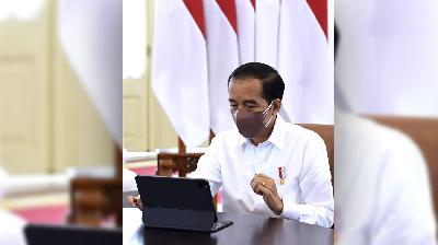 Jokowi Kritik Grup Komunikasi TNI-Polri