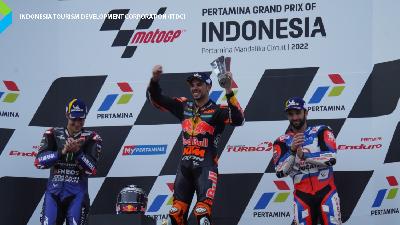 Selebrasi kemenangan para pembalap MotoGP di podium MotoGP Pertamina Grand Prix of Indonesia, Minggu, 20 Maret 2022.