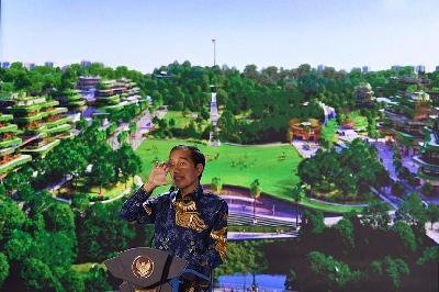 Presiden Joko Widodo menyampaikan paparan tentang pembangunan Ibu Kota Negara (IKN) Nusantara di sela peresmian gedung Nasdem Tower di Jakarta, 22 Februari 2022. ANTARA/Aditya Pradana Putra