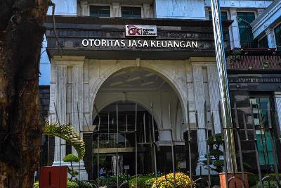 Komplek perkantoran Otoritas Jasa Keuangan di Jakarta. Tempo/Tony Hartawan
