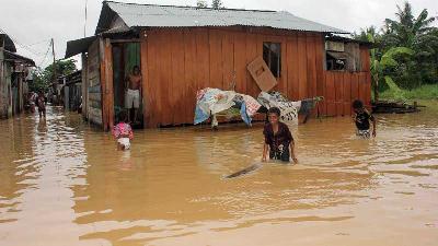 Banjir di kelurahan Klasabi, Kota Sorong, Papua Barat, 17 Juli 2020. Antara/Olha Mulalinda