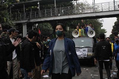 Unjuk rasa mahasiswa di kawasan Patung Kuda, Jakarta, 21 April 2022. Tempo/Muhammad Syauqi Amrulah