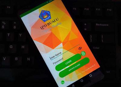 Aplikasi LPD Bualu Mobile. Tempo/Bintari Rahmanita
