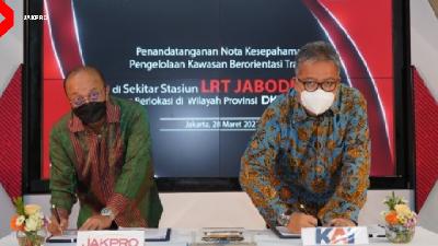 Penandatanganan nota kesepahaman bersama untuk merealisasikan kerjasama pembangunan dan pengelolaan Transit Oriented Development (TOD) di stasiun LRT Jabodebek oleh PT Jakarta Propertindo (Perseroda) atau Jakpro bersama PT Kereta Api Indonesia (Persero) atau KAI.