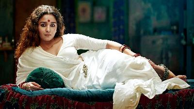 Alia Bhatt dalam Gangubai Kathiawadi. Netflix