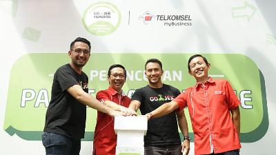 Launching of the Siap Online package deal, the result of cooperation between Gojek and Telkomsel, in Jakarta, July 2018.
Telkomsel Doc.
