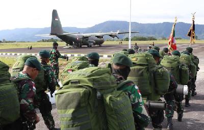 Prajurit TNI Bataliyon Raider Khusus 114 Satria Musara Kabupaten Bener Meriah di Bandara Rembele, Bener Meriah, Aceh, 26 Juli 2021. Dok. Kodam IM