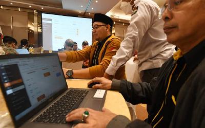 Peserta mengikuti simulasi fungsi Sistem Informasi Partai Politik (Sipol) yang digelar Komisi Pemilihan Umum (KPU) di Jakarta, 9 Juni 2022. Dok. KPU
