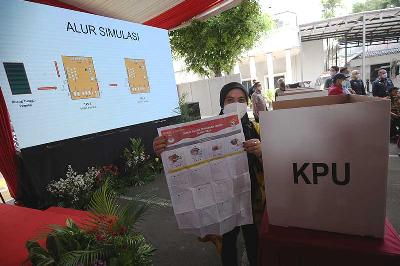 Simulasi pemungutan suara di Kantor KPU RI, Jakarta, 22 Maret 2022. TEMPO/Muhammad Hidayat